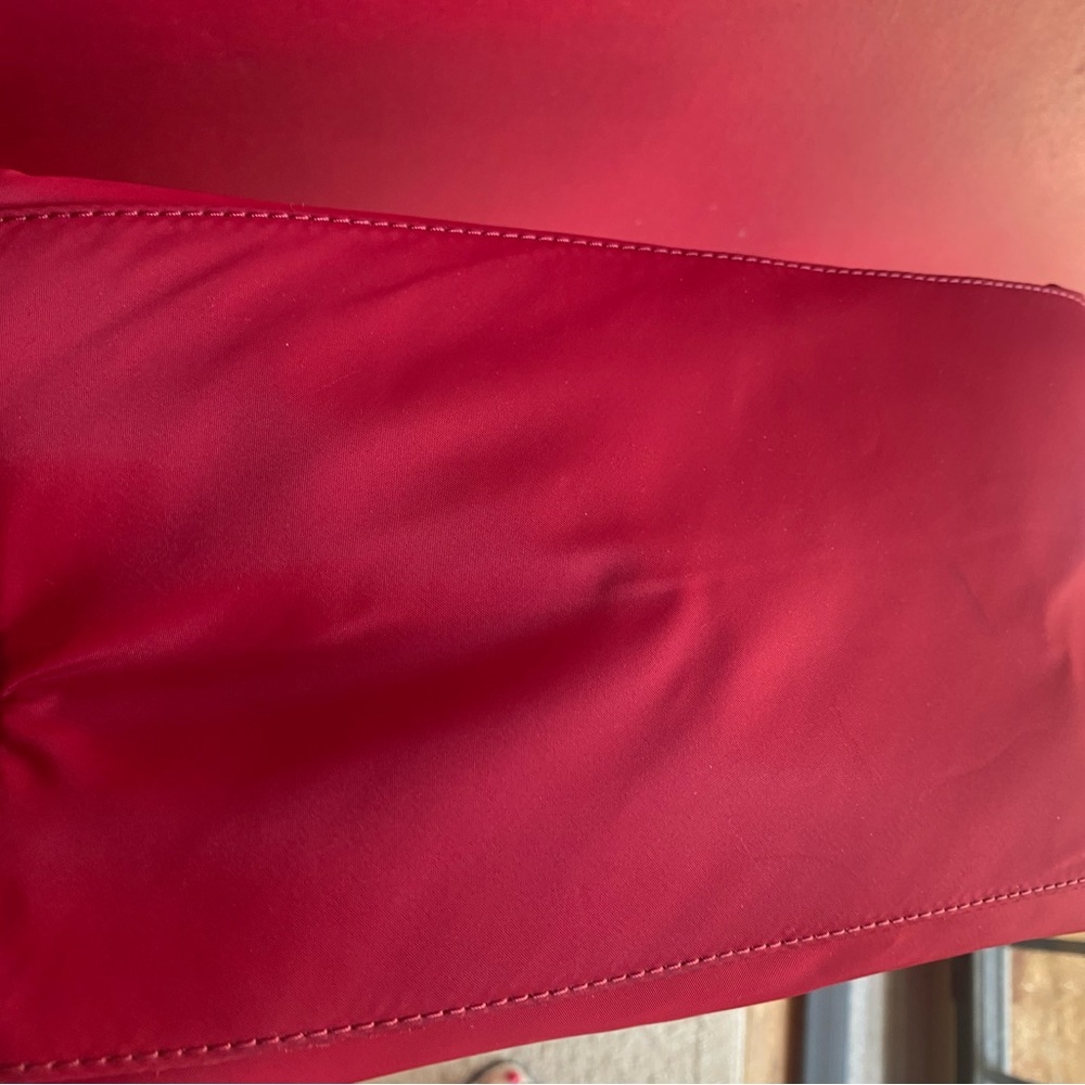 Perfect for Valentine’s Dooney & Bourke red nylon & leather satchel crossbody - Picture 4 of 9